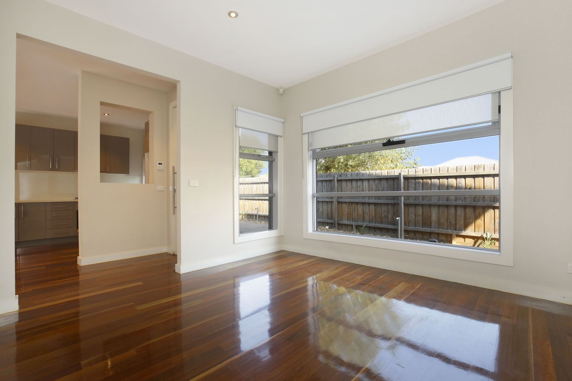 **Beautifully Presented 2 Bedroom Townhouse**