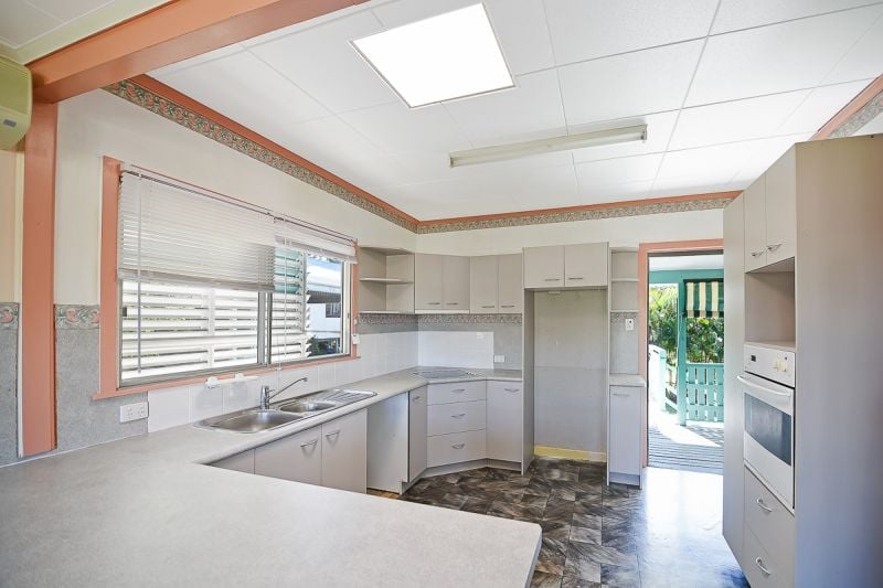 15 Alexandra Avenue Nambour QLD, Nambour - Thumbnail 4