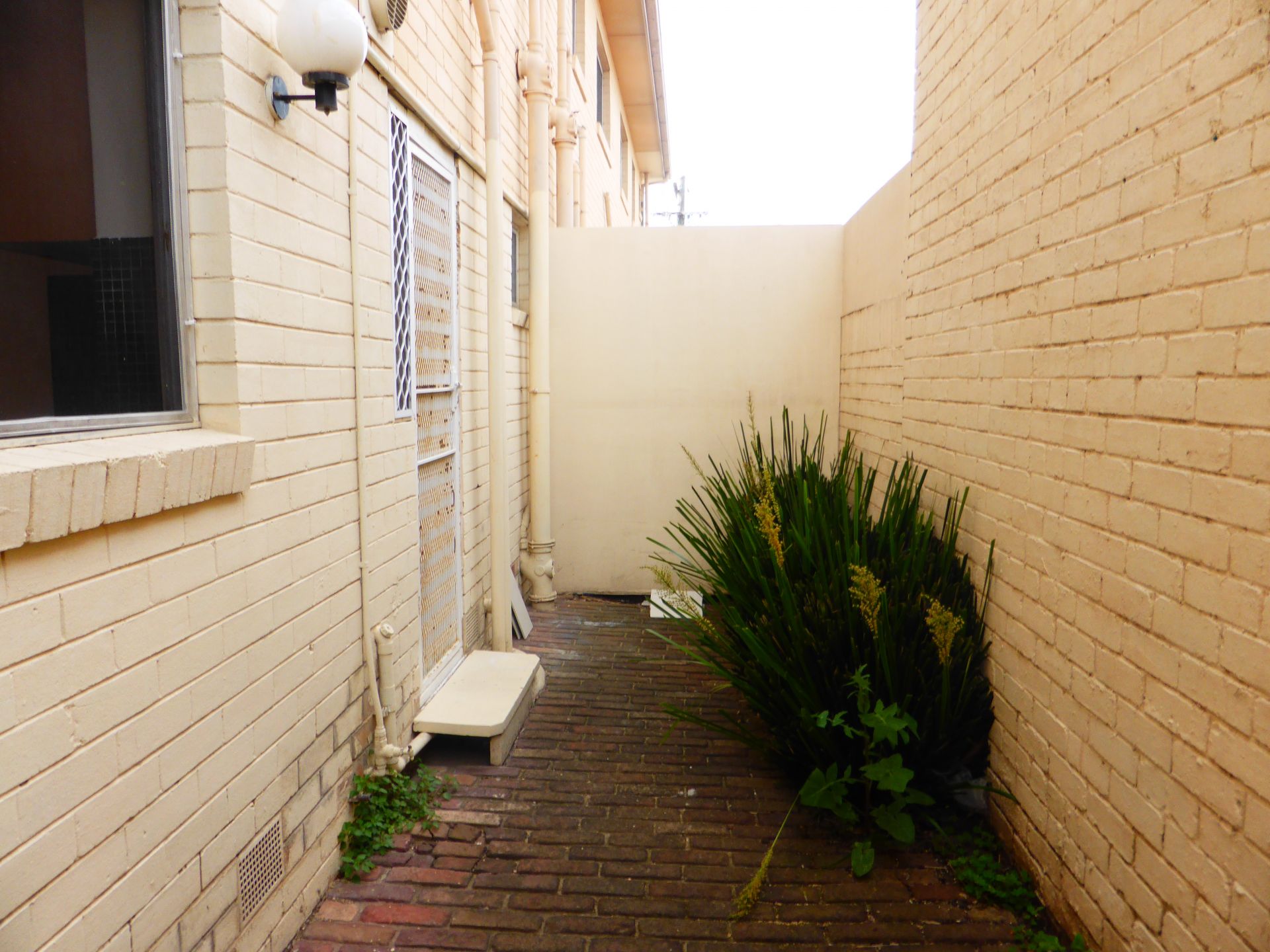 Affordable Ground Floor Apartment!