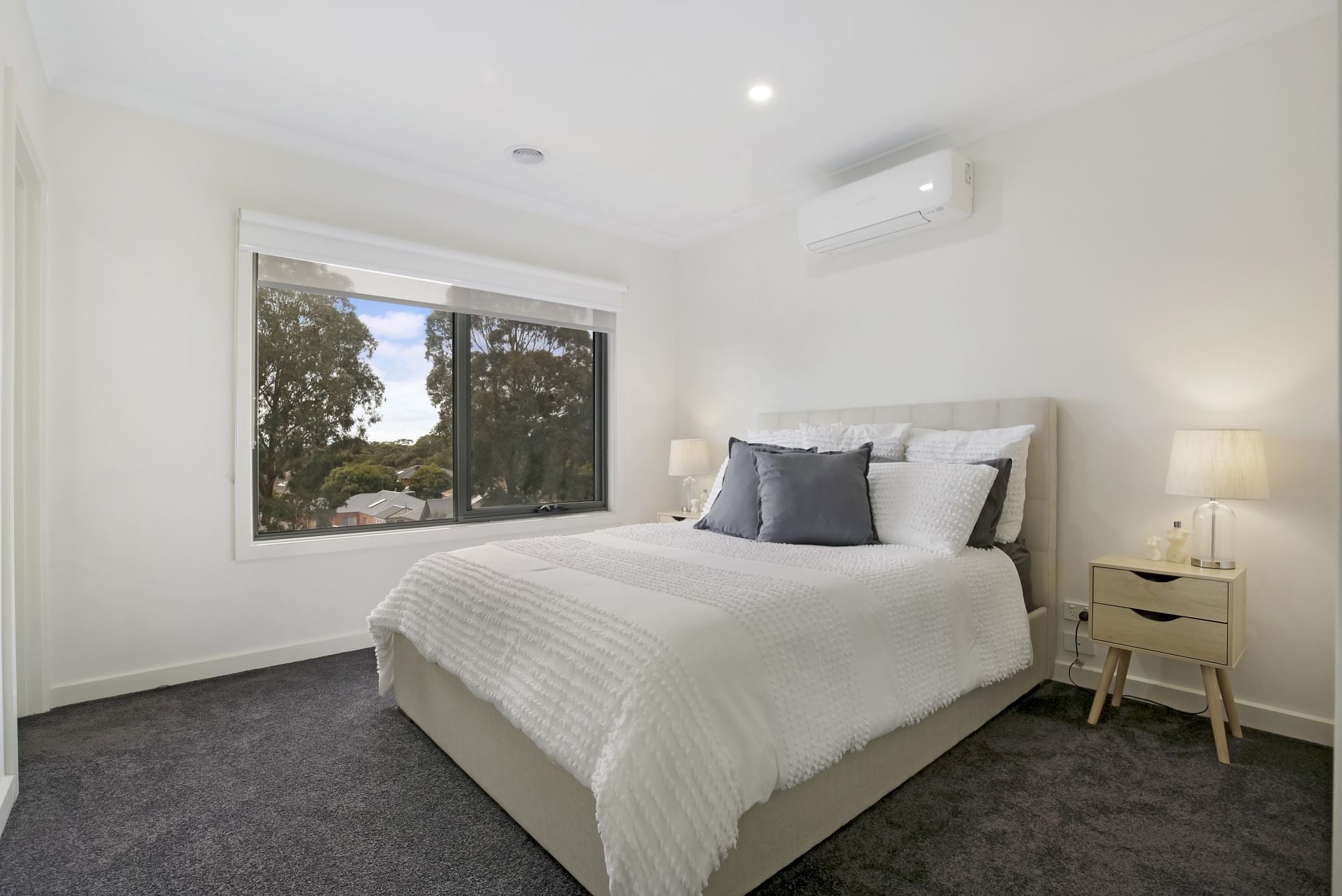 BRAND NEW, WONDERFUL 2 BEDROOM TOWNHOUSE