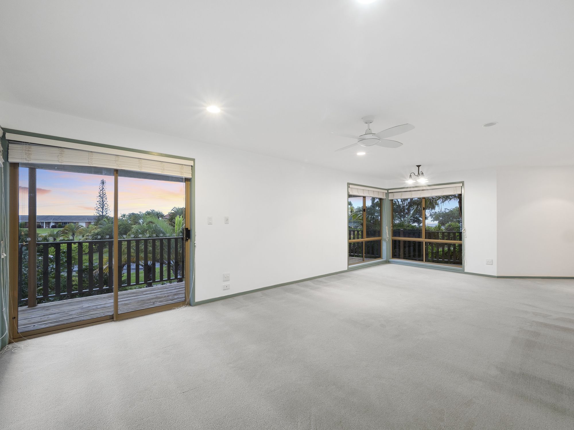 For Sale 10 Emerald Heights Drive Emerald Beach , NSW