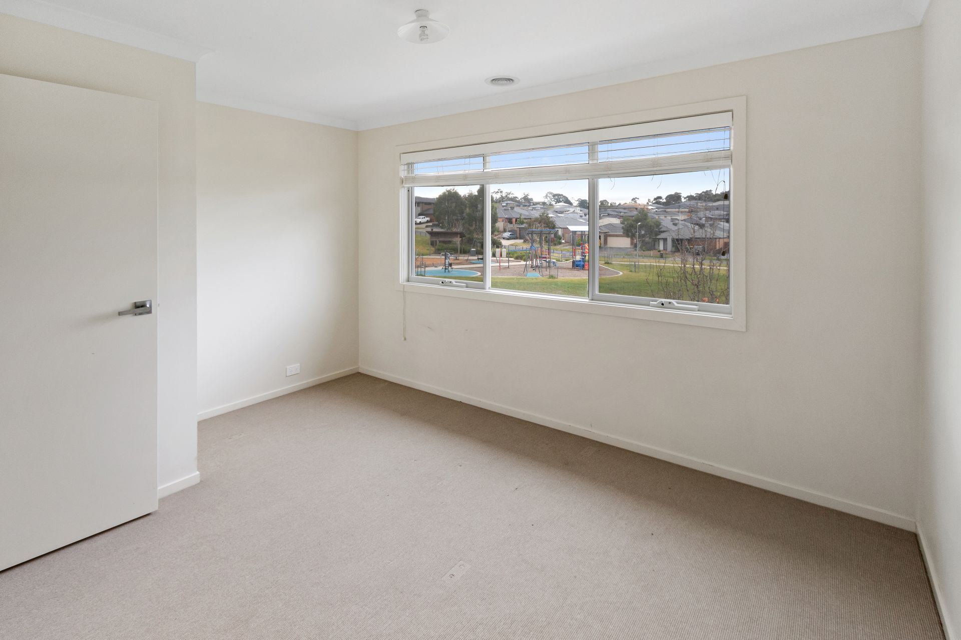 IDEAL FAMILY HOME!