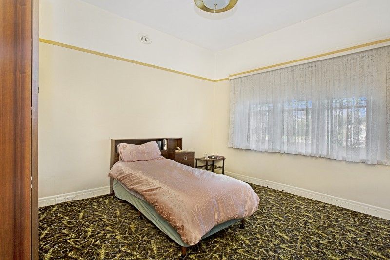44 Severn Street, Yarraville - Thumbnail 4