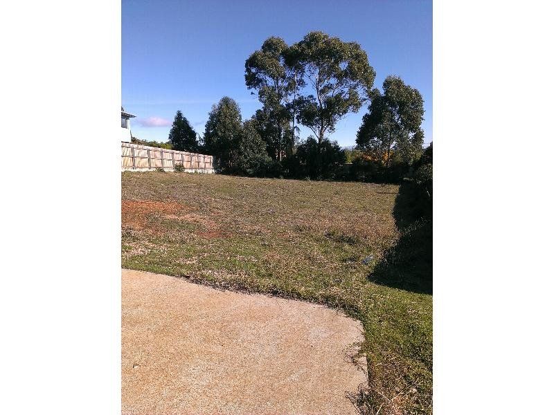 24 Hedstrom Drive, STONY RISE, Stony Rise - Thumbnail 7