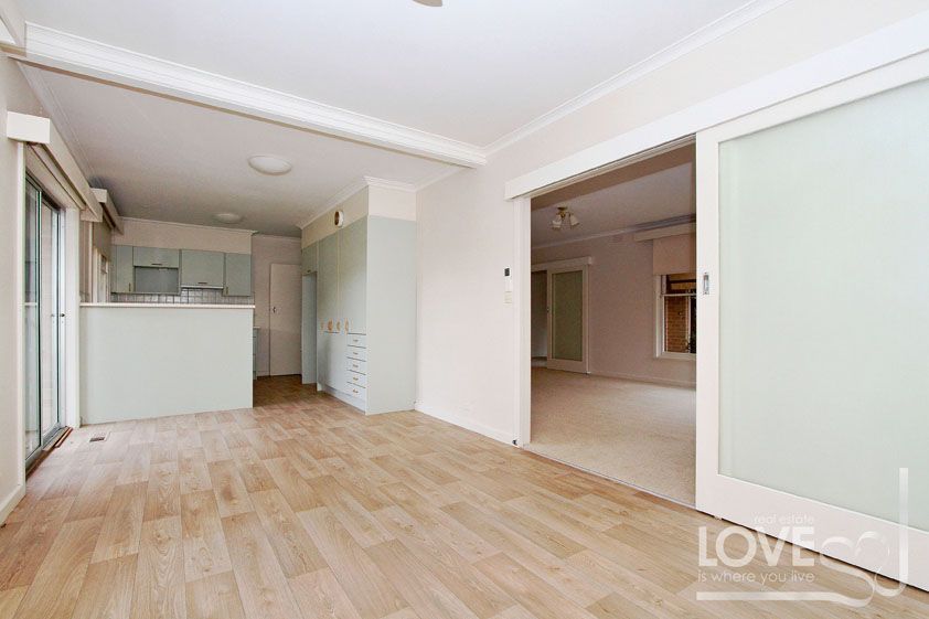 The perfect Kew home in the perfect Kew position! 
* 6 Month Lease*
