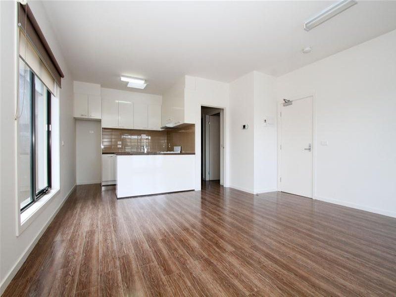 TWO BEDROOM APARTMENT, GORGEOUS BUILDING, GREAT LOCATION!