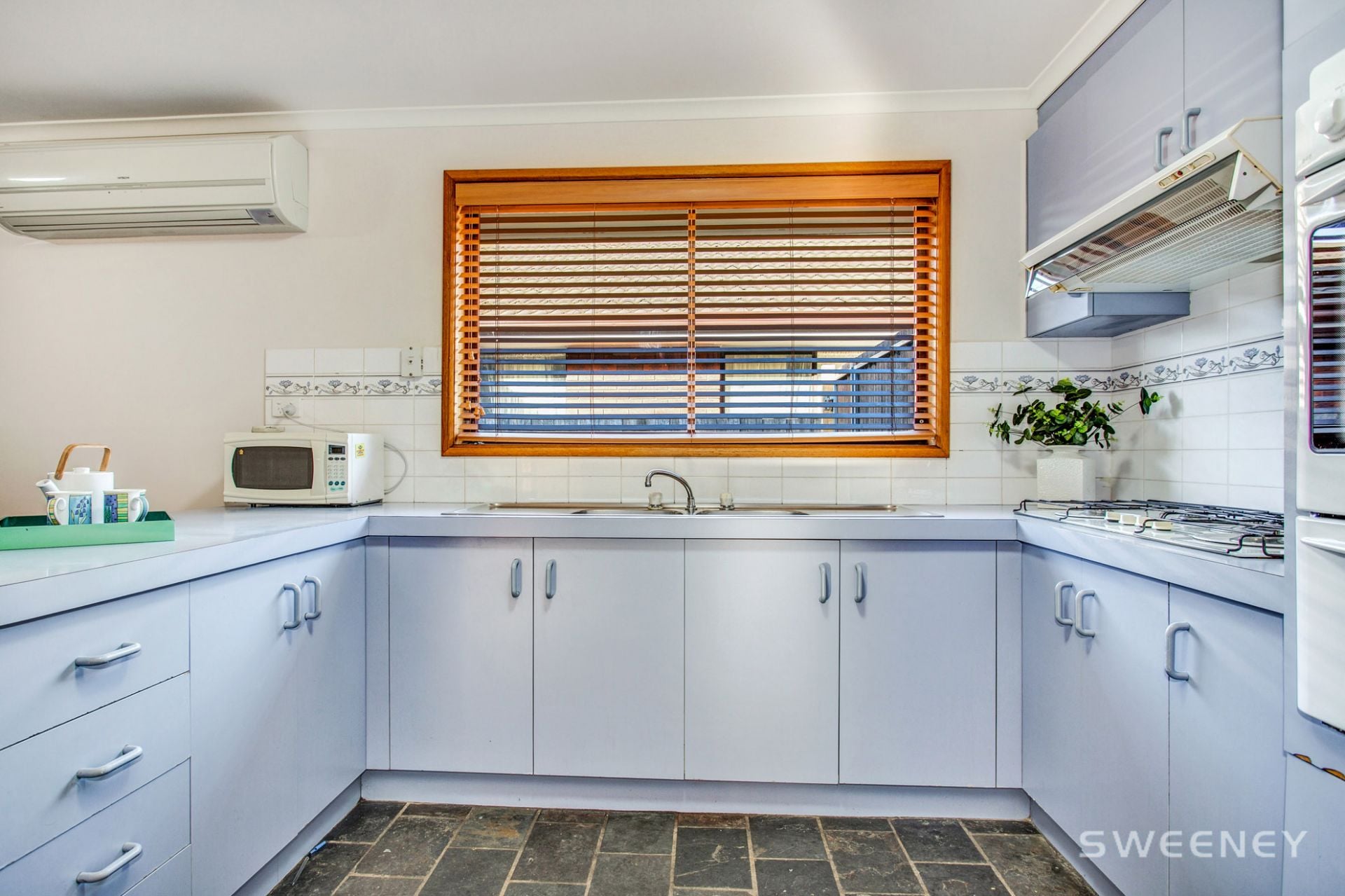 21 Lan Avenue, Altona Meadows - Thumbnail 8