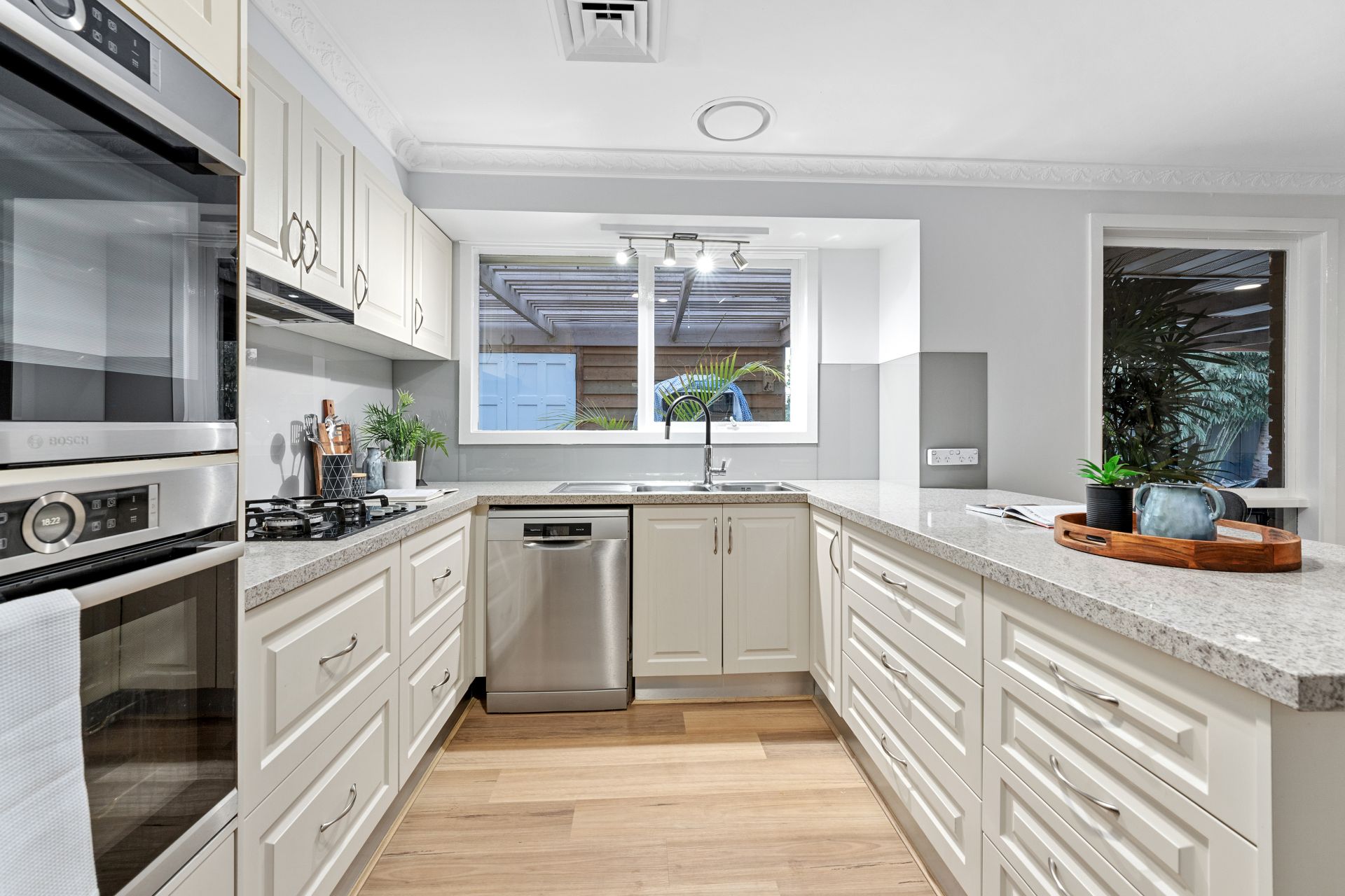 7 Hakea Court, Altona Meadows - Thumbnail 3