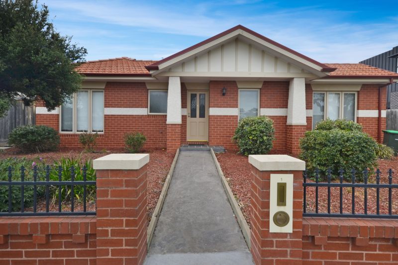 1/2 Best Street, Reservoir