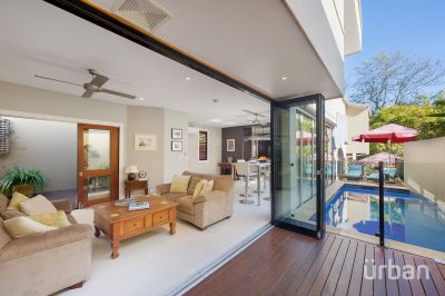 16 The Drive, Bardon