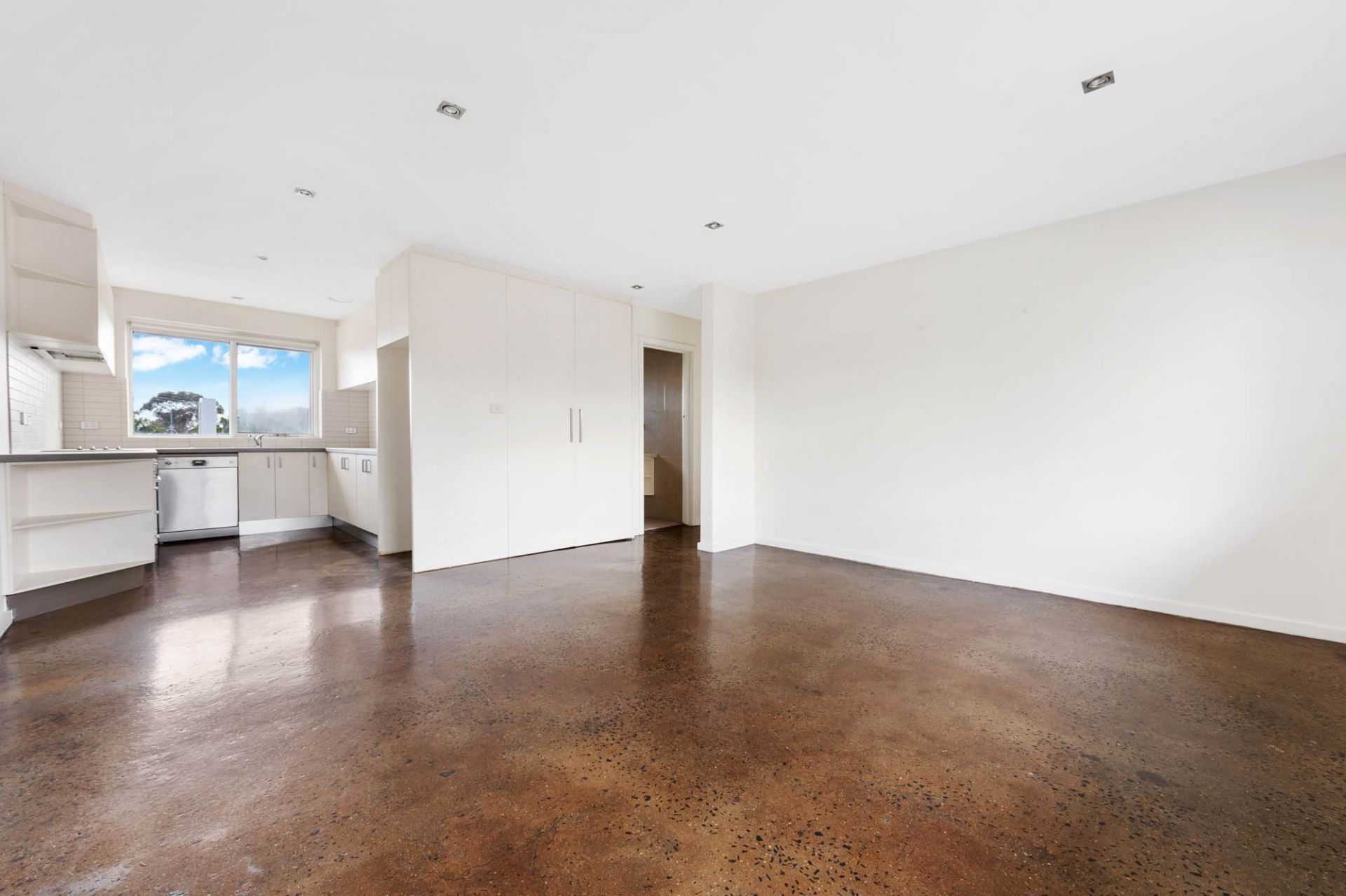 7/17 Scott Street, Elwood - Thumbnail 2