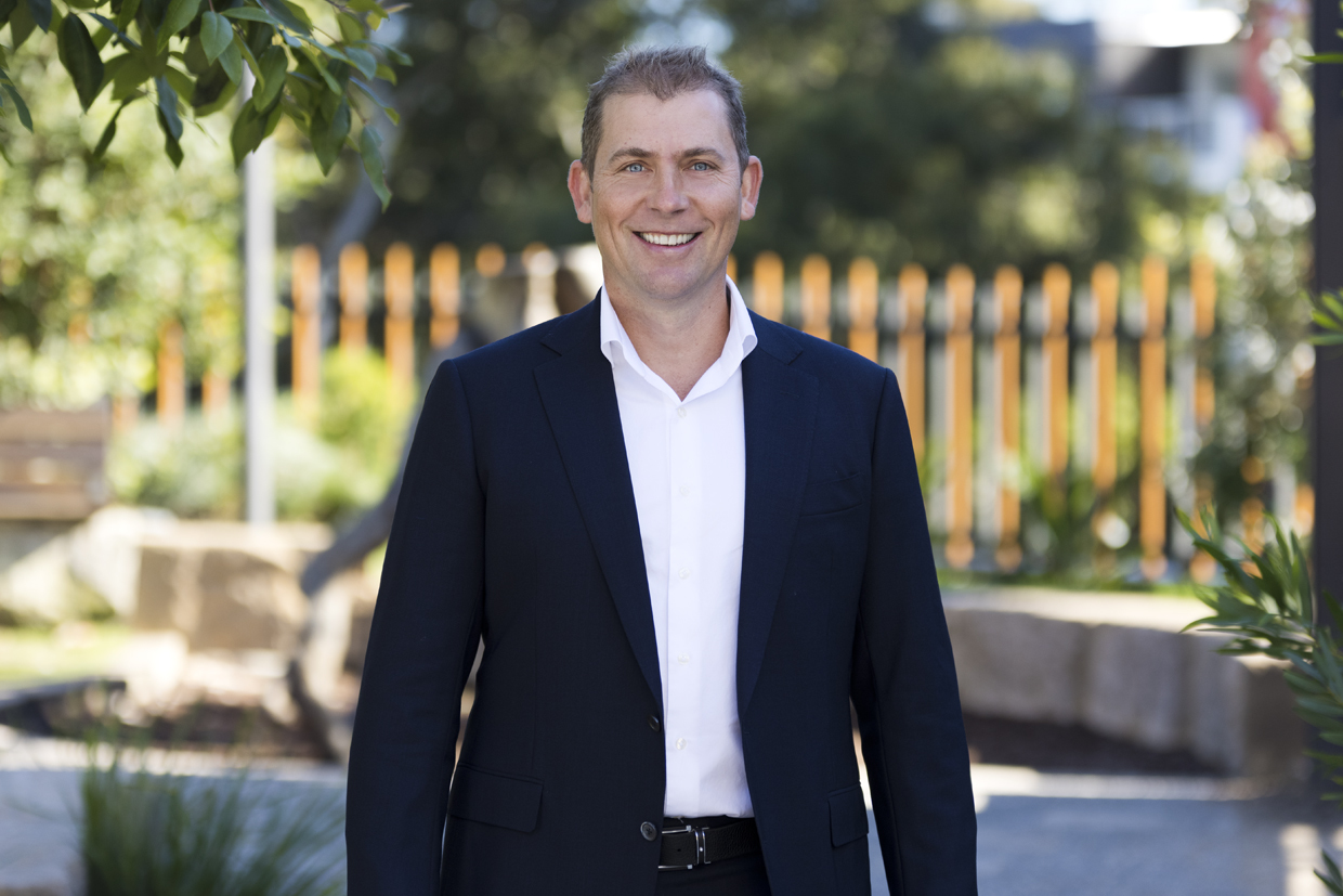 Peter Gordon Real Estate Agent CobdenHayson