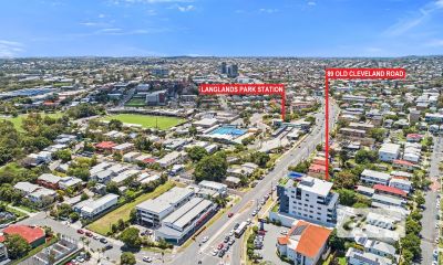 VERSATILE OFFICE/RETAIL OFFERING!