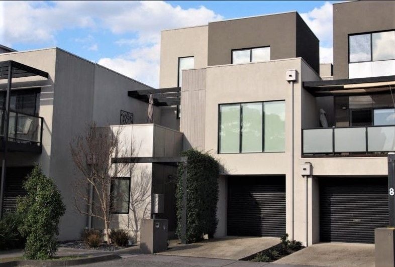Three levels of extravagant living!