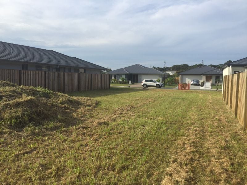 8 Lapwing Street Forest Glen QLD, Forest Glen - Thumbnail 2