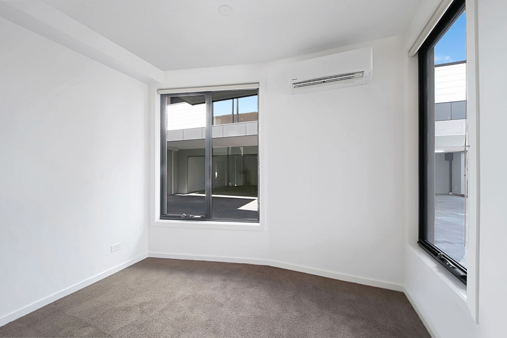 Light filled living in Northcote