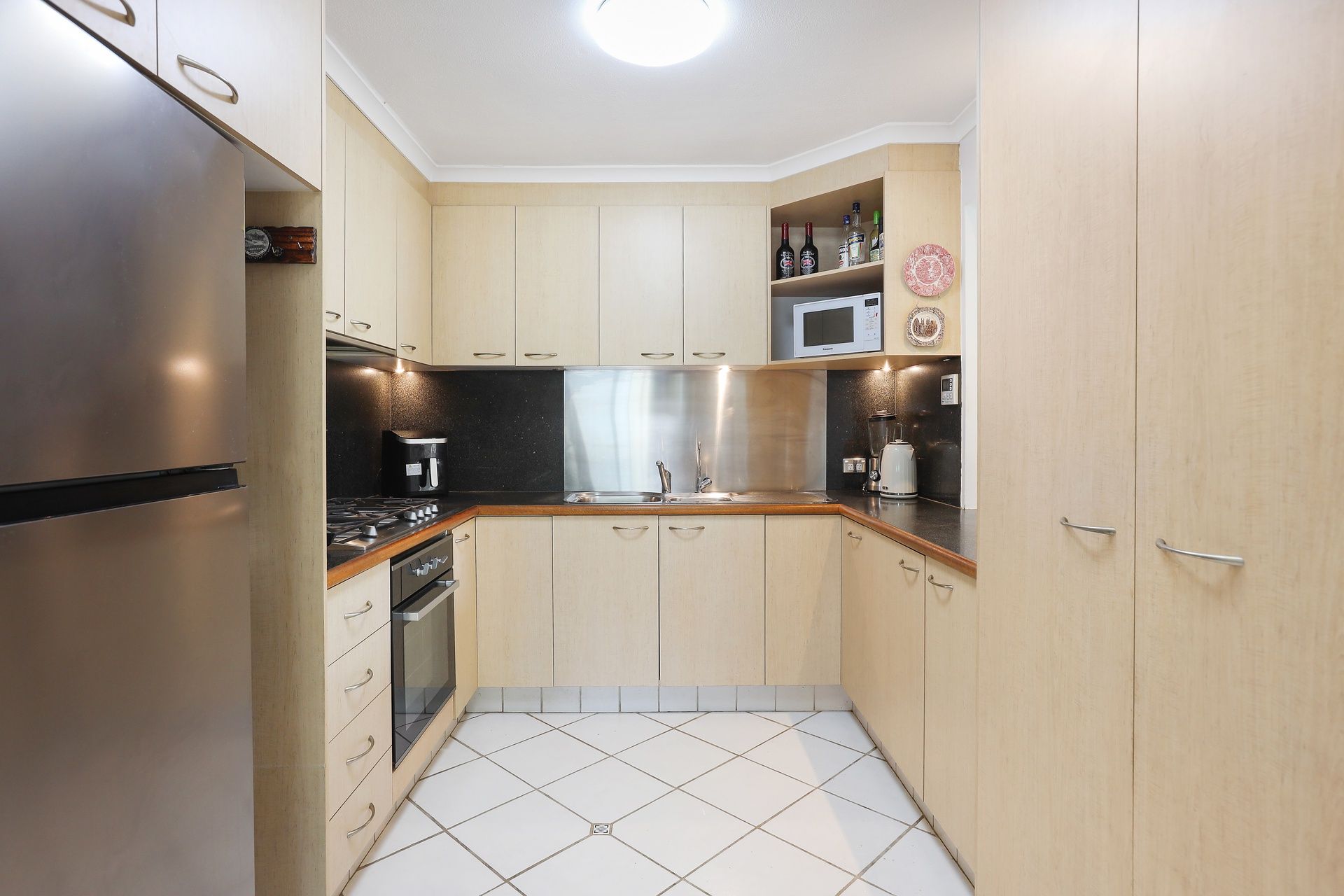 130 Benowa Road Southport QLD, Southport - Thumbnail 4