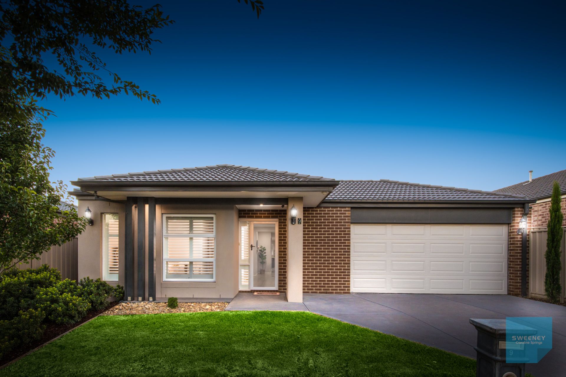 9 Goldsworthy Drive, Fraser Rise - Thumbnail 2
