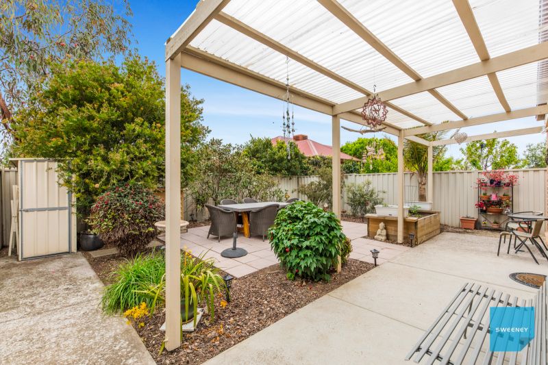 7 Broadhurst Way, Caroline Springs - Thumbnail 4