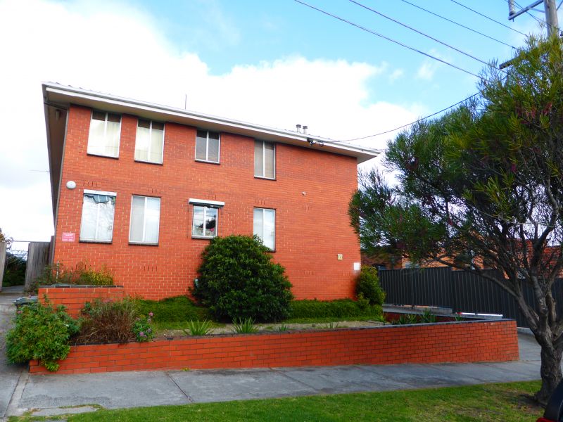 9/111 Fyffe Street, Thornbury