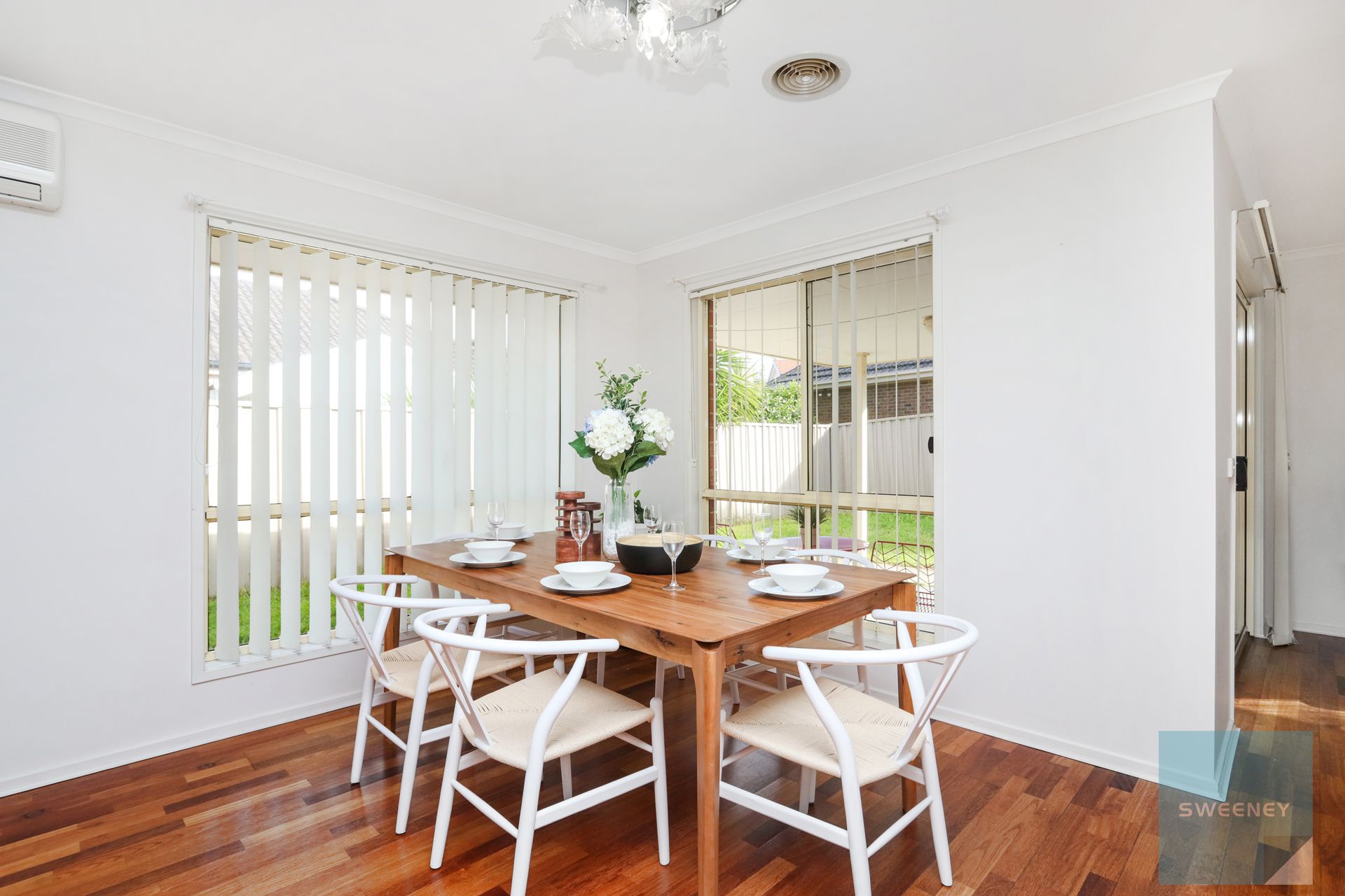 18 Holcolme Street, Caroline Springs - Thumbnail 5