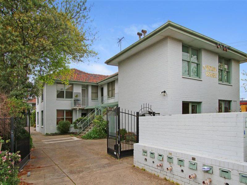 5/4 Spring Street, Preston