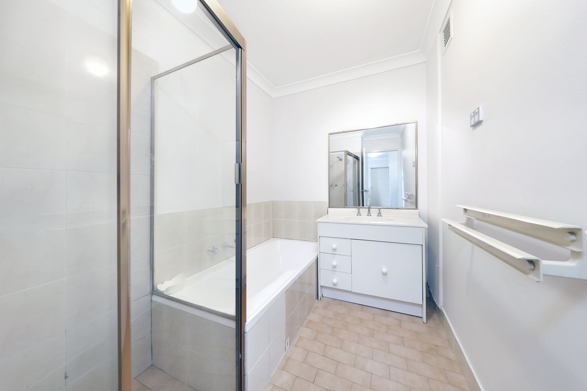 17/113 Karimbla Road, Miranda, Miranda - Thumbnail 5