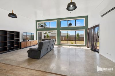 3
 
 
 
  
 
 
 2
 
 
 
  
 
 
 2
 
 
 
 
 
 
 
 76 Mungala Crescent, Miandetta TAS 7310, Miandetta - Thumbnail 3