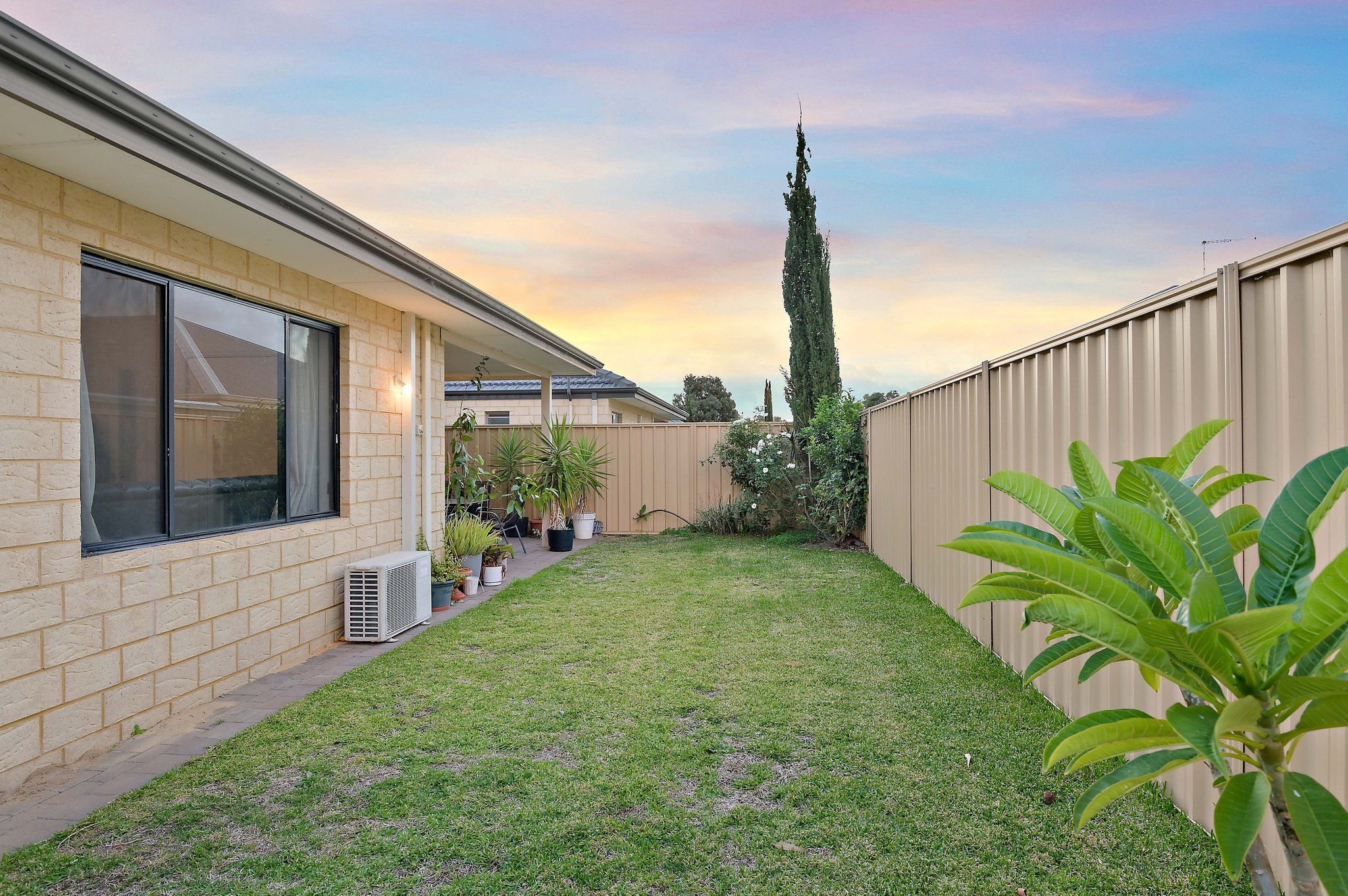 Real Estate For Sale 28 Alcock Street Maddington , WA