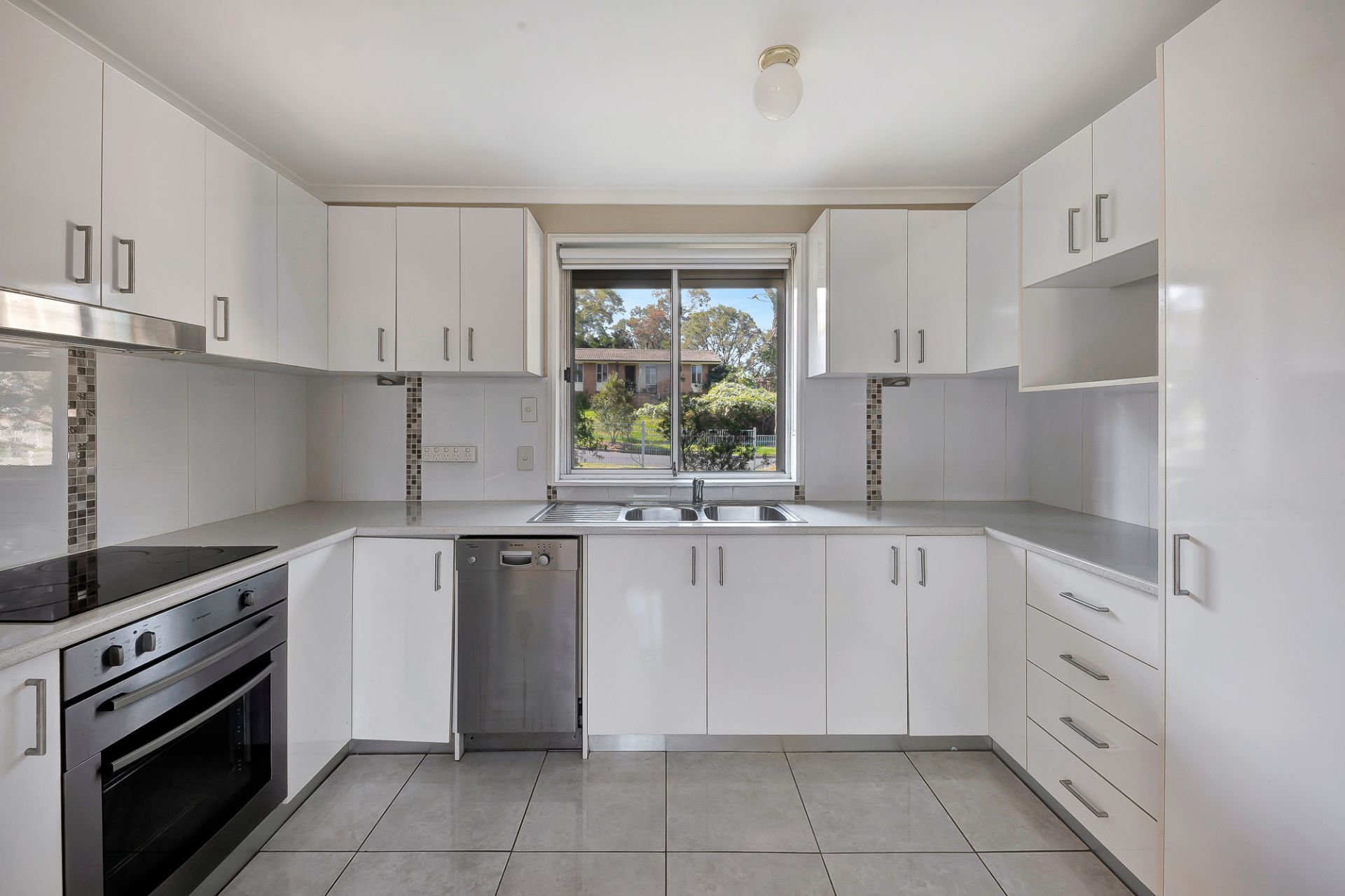 Real Estate For Lease 6 Narrabri Street Quakers Hill , NSW