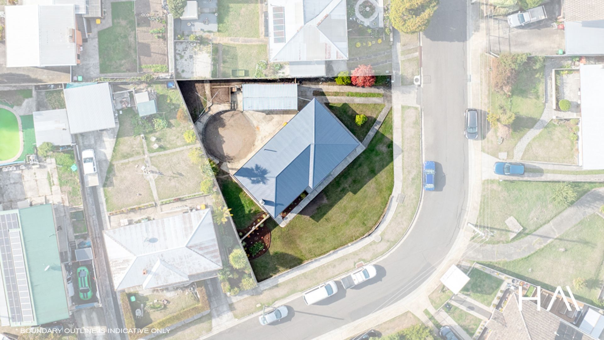 9 Crandon Crescent Newnham, Newnham - Thumbnail 3