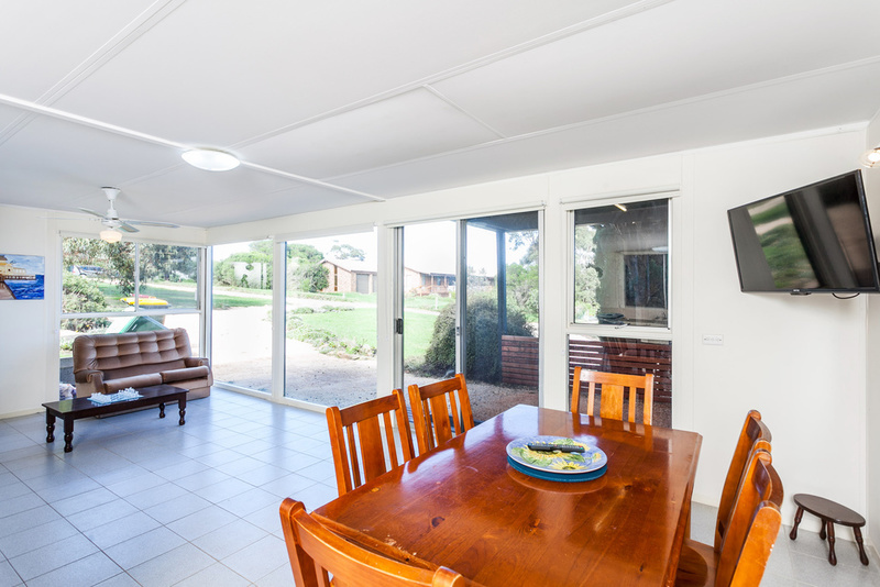 2/18 Beach Road, Aireys Inlet, VIC, Aireys Inlet - Thumbnail 3