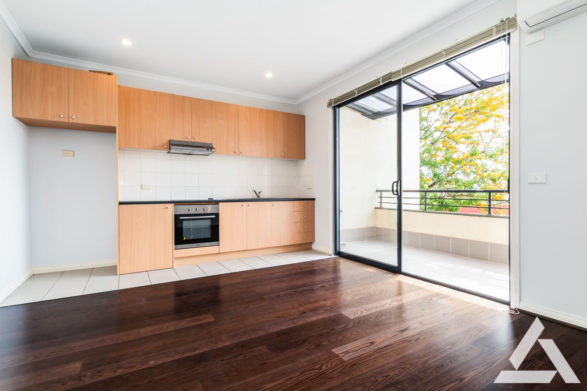 16/197 Inkerman Street St Kilda, Kilda - Thumbnail 2
