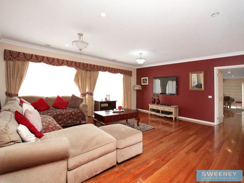27 Dunstall Gardens, Caroline Springs - Thumbnail 8