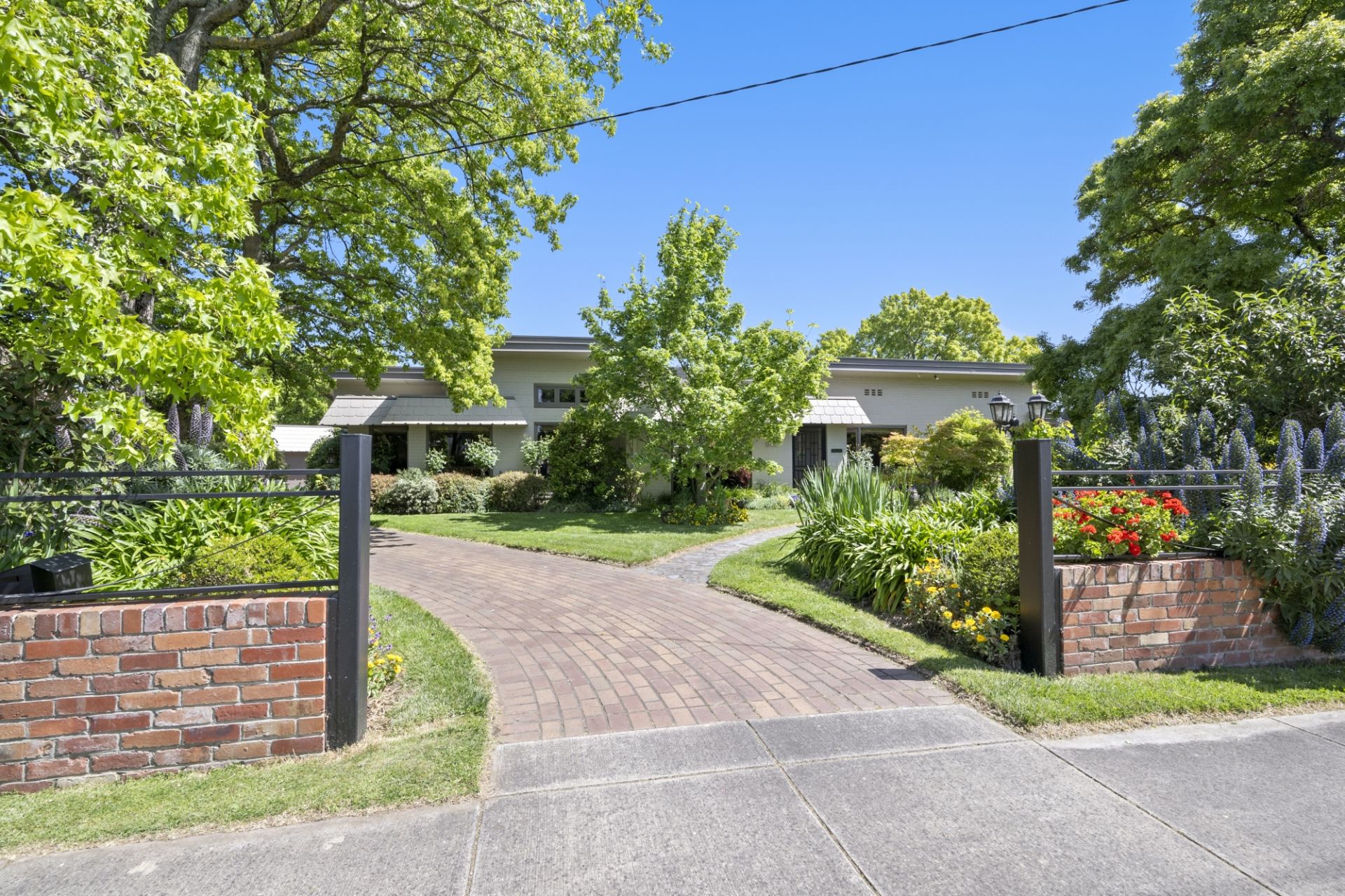 1719 Sturt Street, Alfredton Trevor Petrie Real Estate