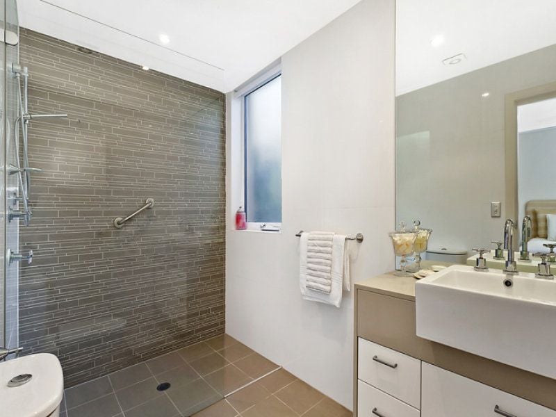 1/68-70 Park Street MONA VALE NSW, Mona Vale - Thumbnail 4