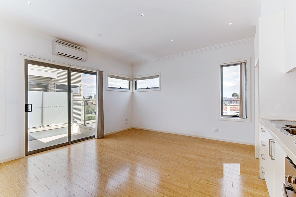 Brand New Studio Apartment with Envious City Views!