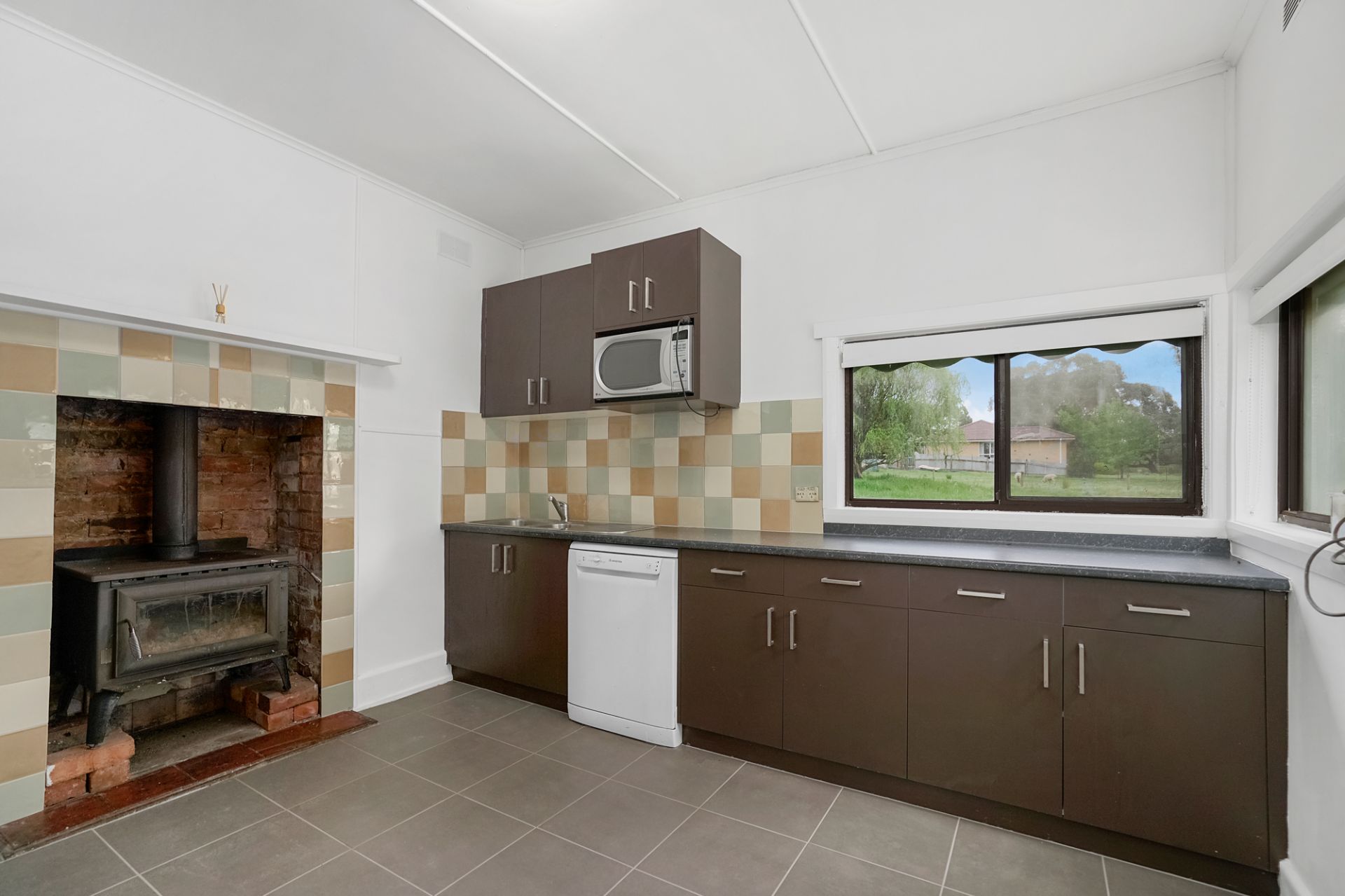 21 Back Raglan Road, Beaufort, Beaufort - Thumbnail 6