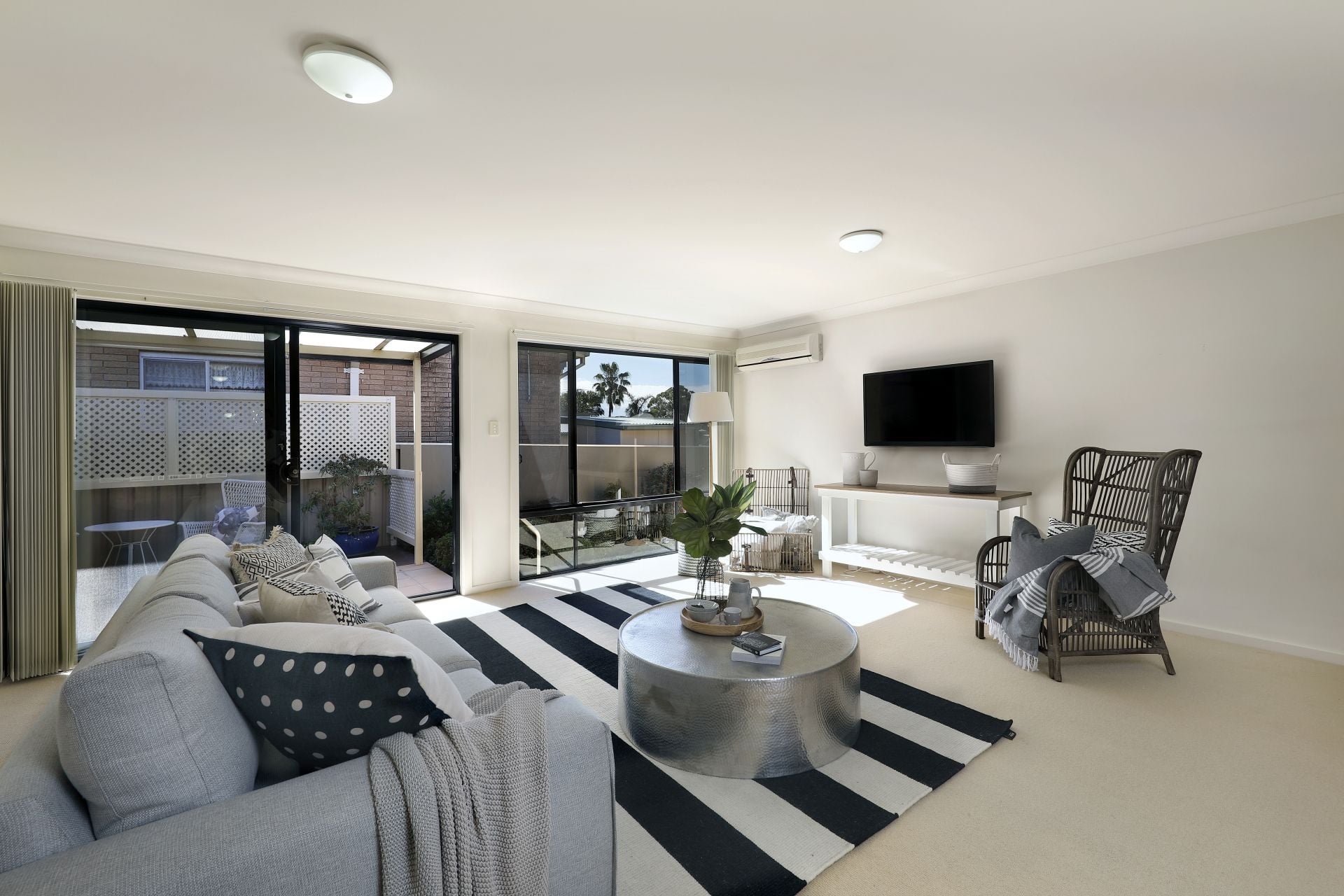 1/18A Hood Street, Miranda, Miranda - Thumbnail 3