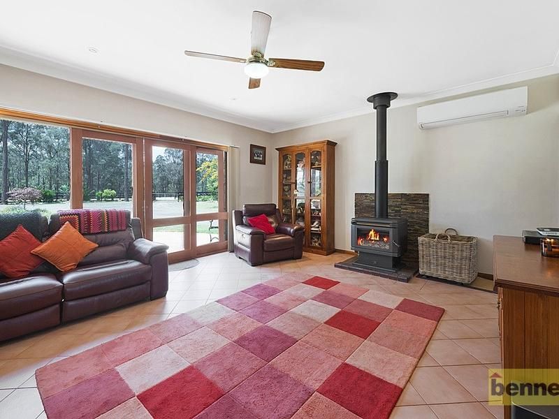 48 Dodford Road, Llandilo - Thumbnail 5