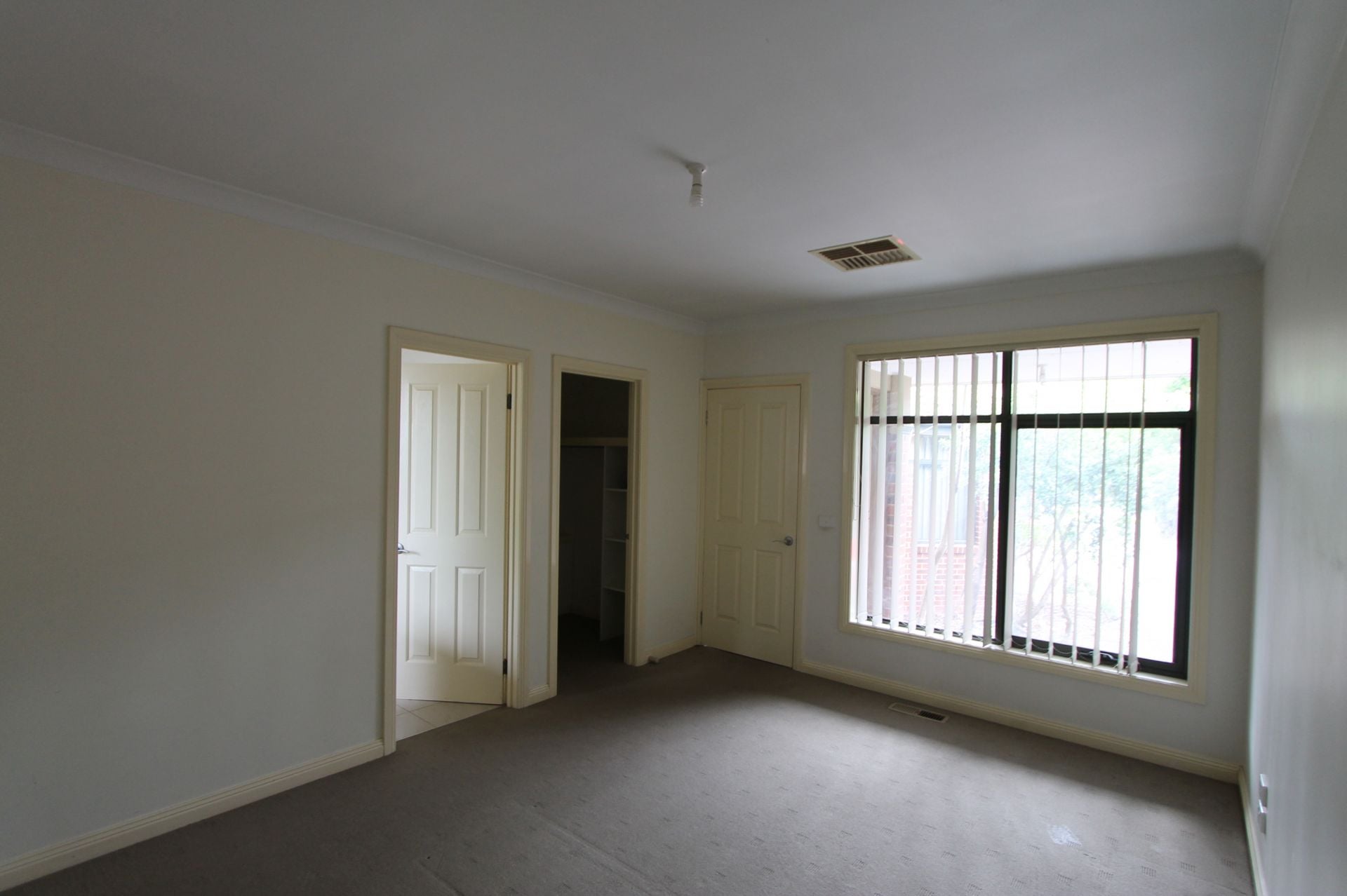 CLOSE TO ALL AMENITIES!