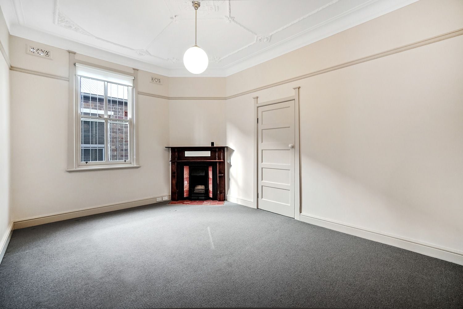 Spacious and Modern 3 Bedroom