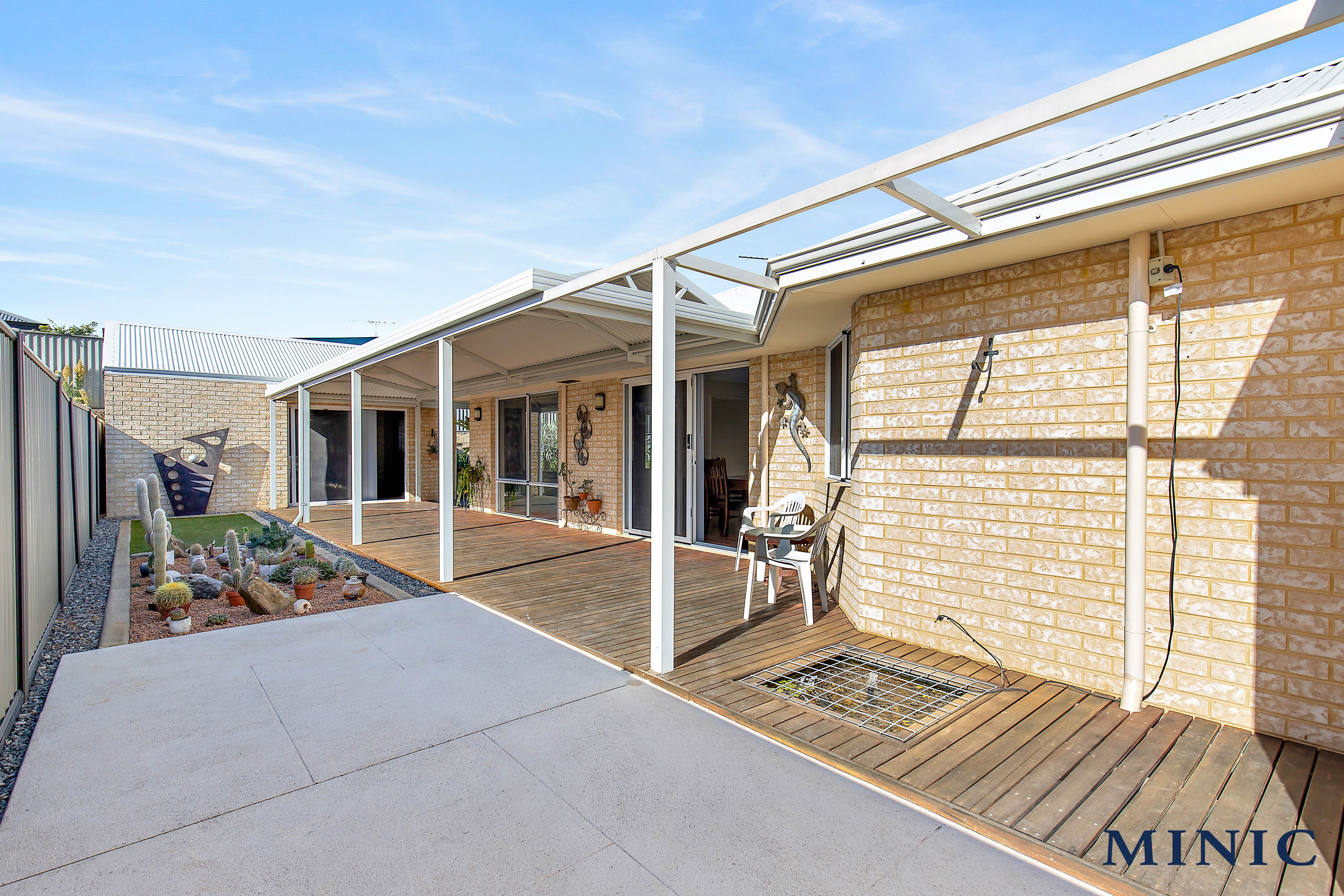 15 Burgess Drive, Byford