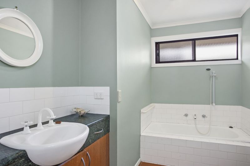 Real Estate For Sale 15 Heath Close Ocean Grove , VIC