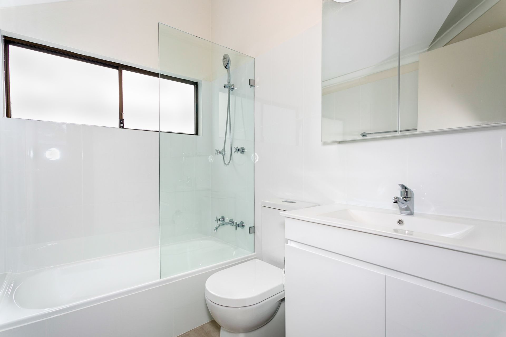 Beautifully Renovated Three Bedroom Townhouse - One Week Free Rent