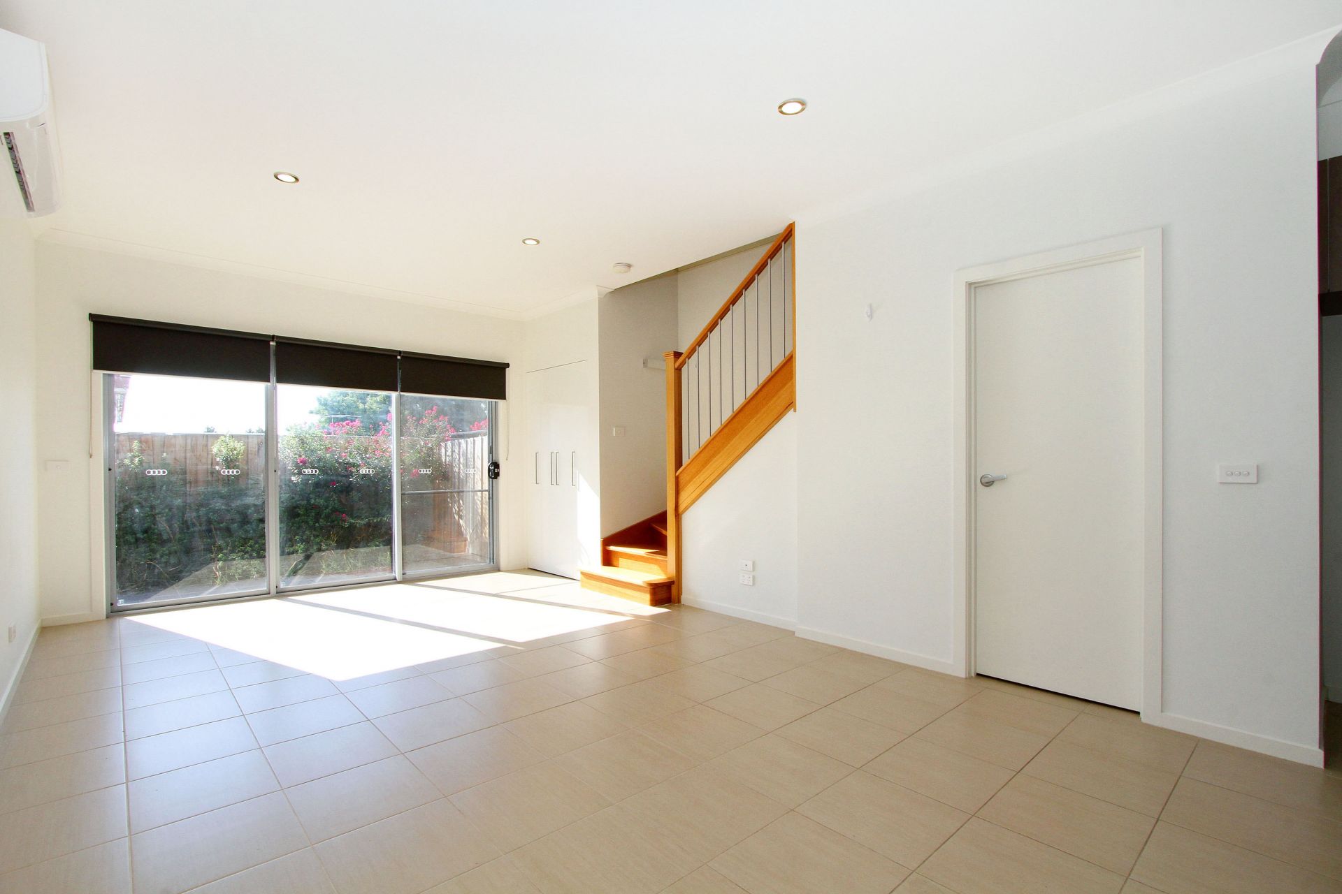 SOPHISTICATED, EASY CARE LIVING