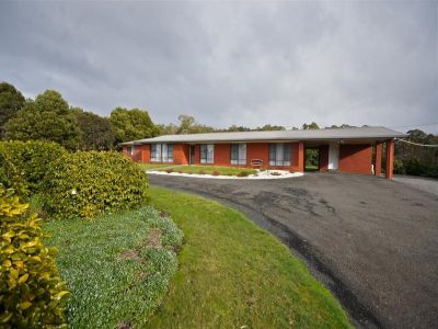 5
 
 
 
  
 
 
 2
 
 
 
  
 
 
 6
 
 
 
 
 
 
 
 39 Melrose Road, ABERDEEN TAS 7310, Aberdeen - Thumbnail 2