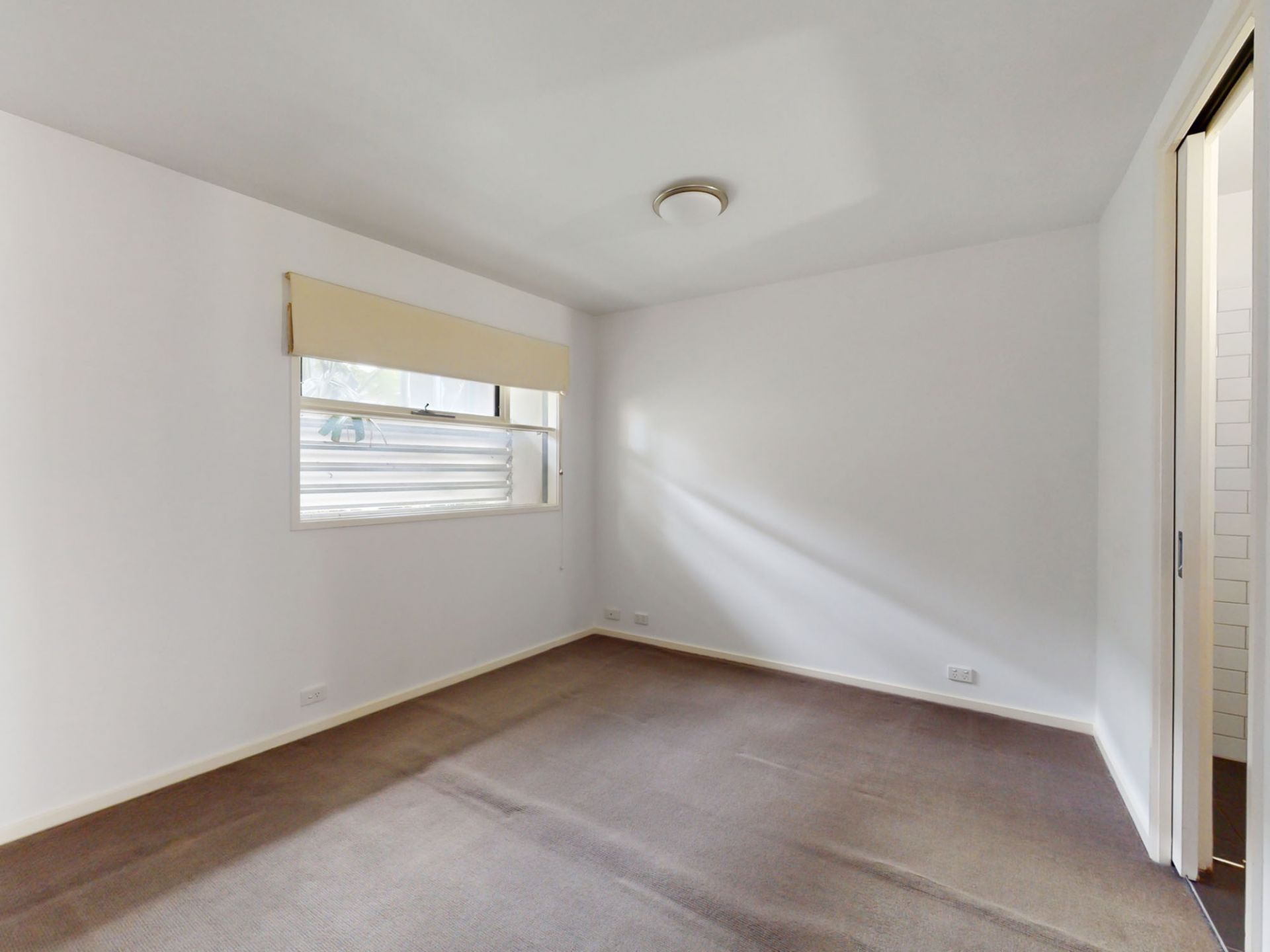 31 Clara Street, South Yarra - Thumbnail 7