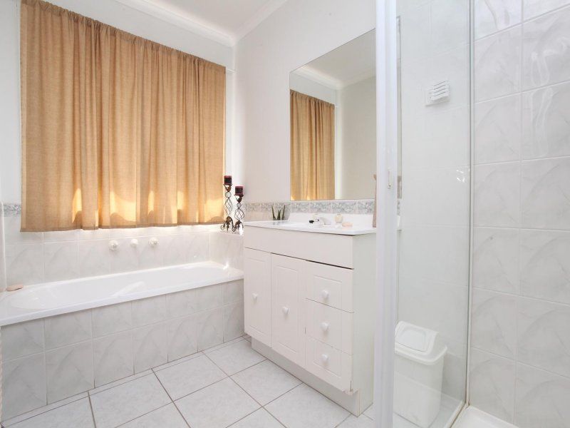 23 Timele Drive, Hillside - Thumbnail 8