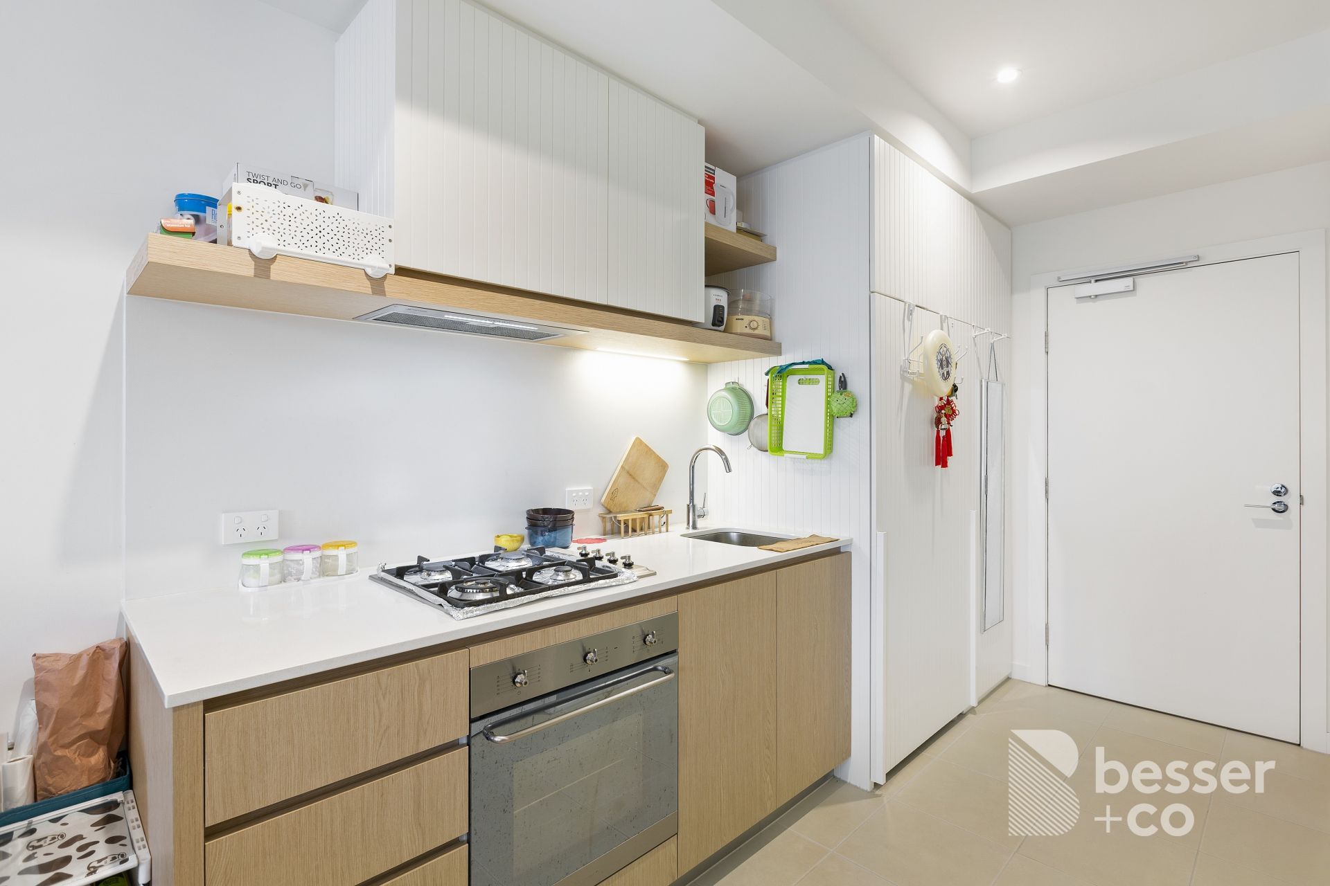102/11 Bond Street, Caulfield North - Thumbnail 4